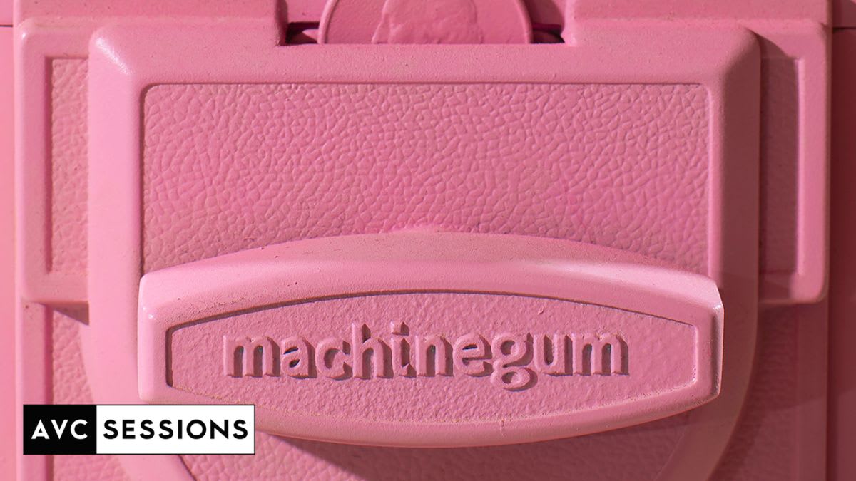Machinegum does a digital drop by for our latest House Show