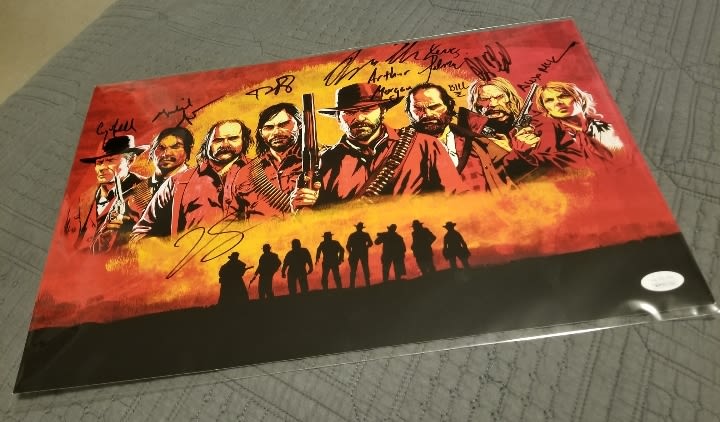 One of my rarest pieces for my Red Dead Redemption 2 collection. 8 autographs from actors in the game, on a rare poster from sacanime event 2018