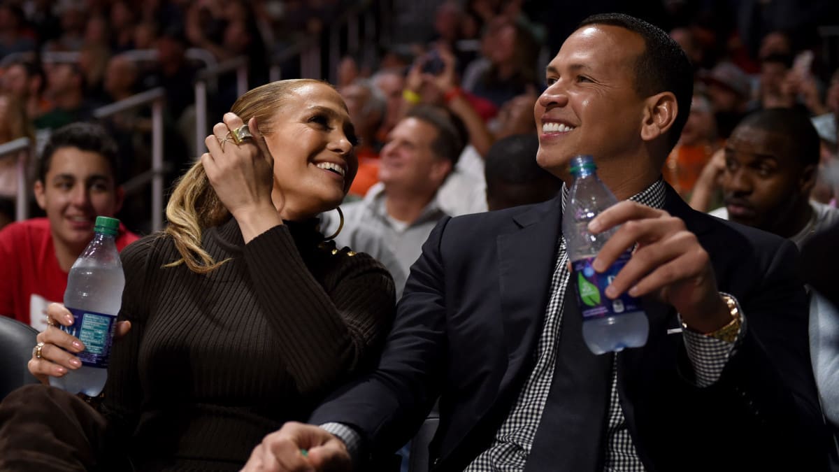 Urlacher, Kelce Join A-Rod and J.Lo's Bid to Buy Mets