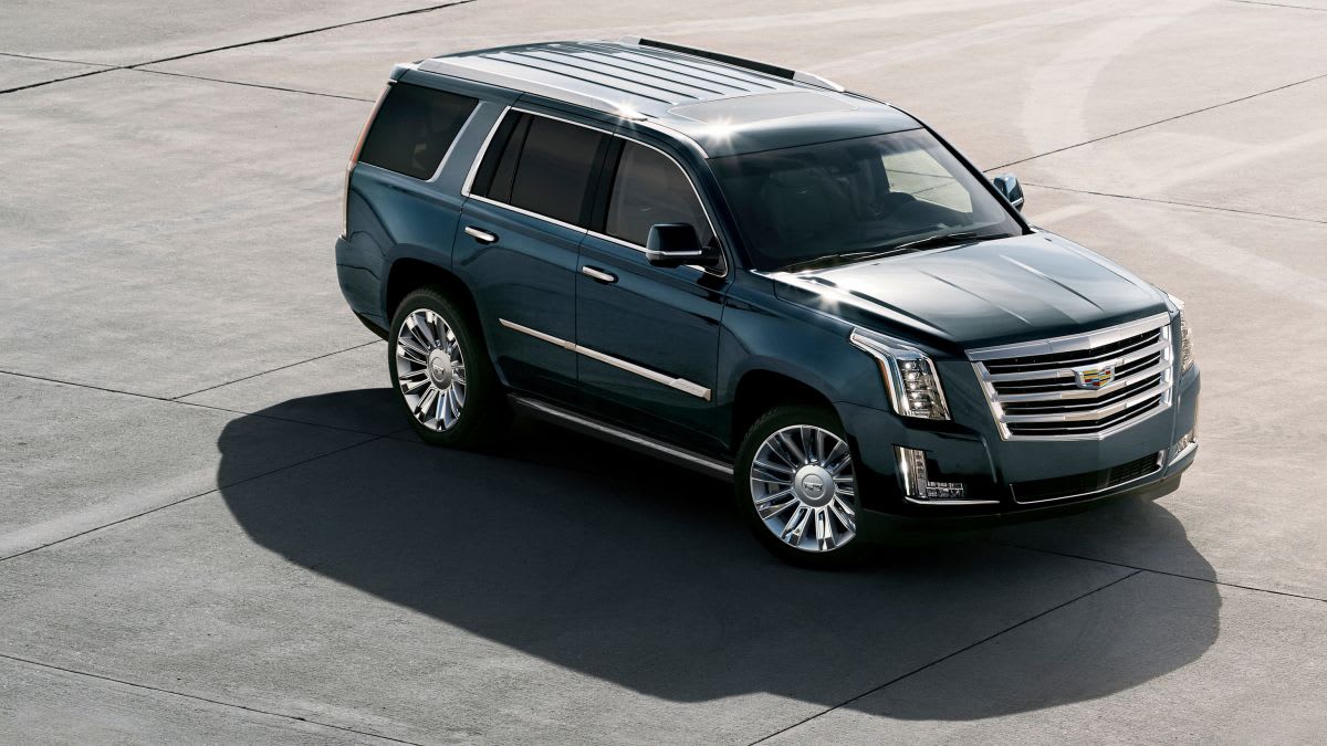Cadillac Is Trying To Get Rid Of Old Escalades With $19,000 On The Hood