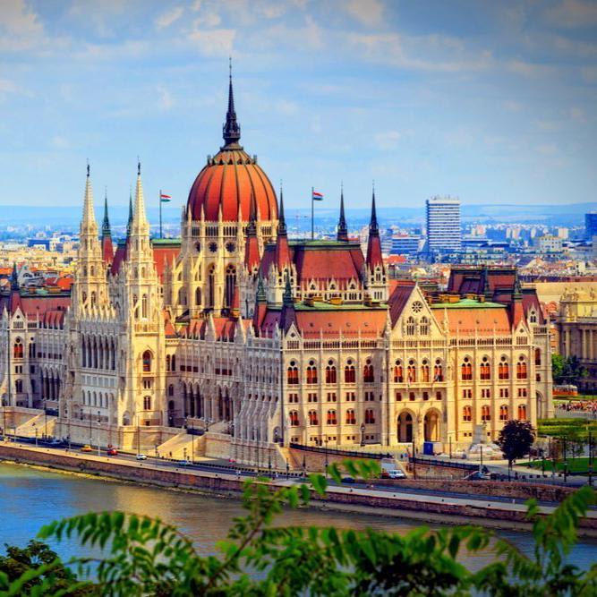 The 5 Best Hostels in Budapest - The AllTheRooms Blog