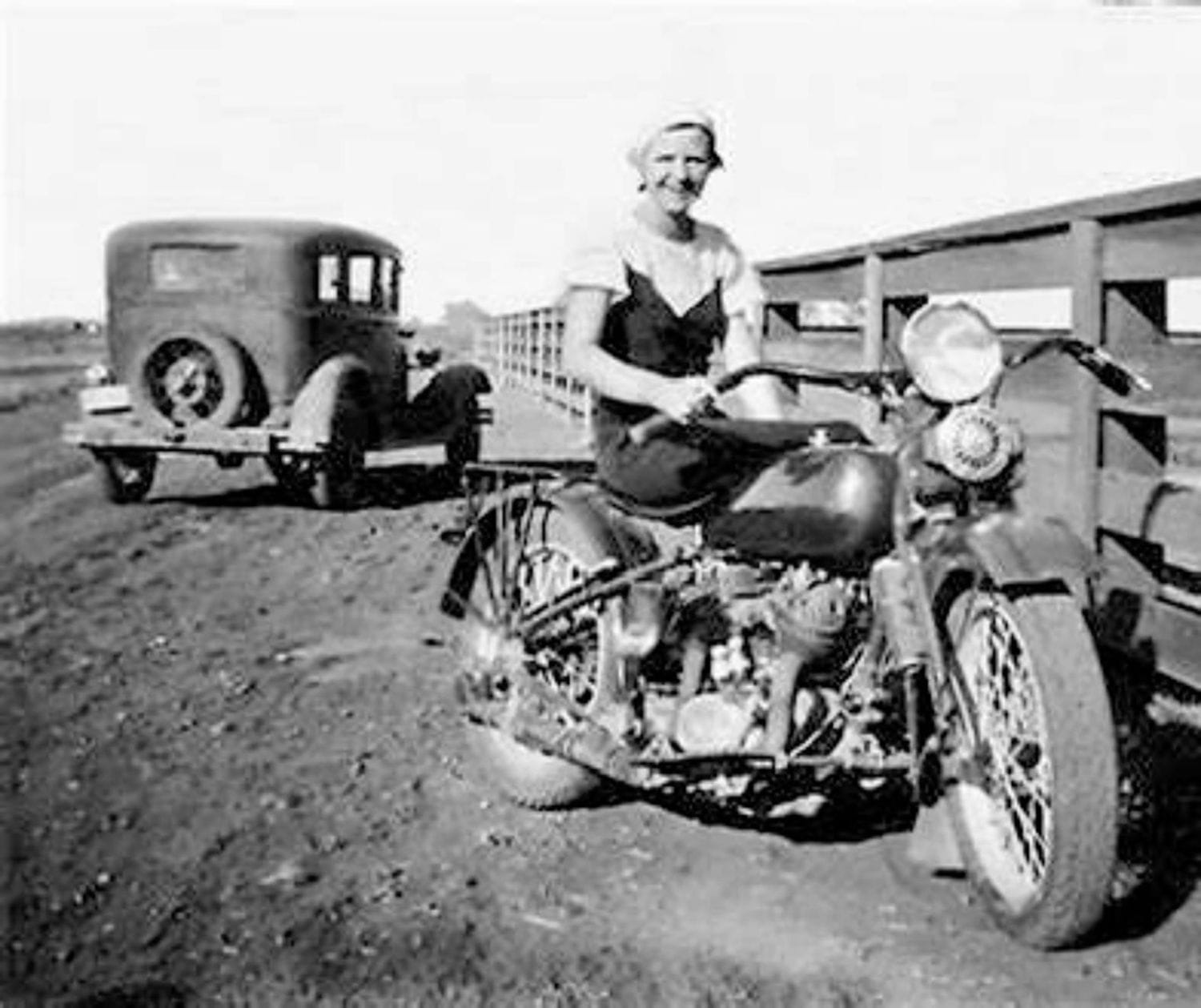 Pin by simplelife on Motorcycle | Classic motorcycles, 1920s photos ...