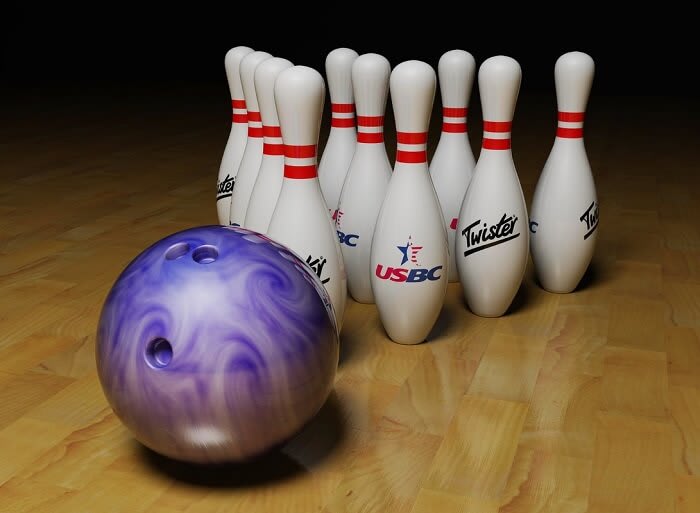 How To Choose A Bowling Ball : The Complete And In-Depth Guide