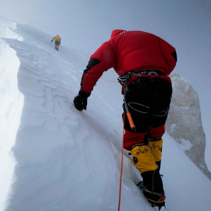Stunning photos capture Earth's highest peaks at their deadliest