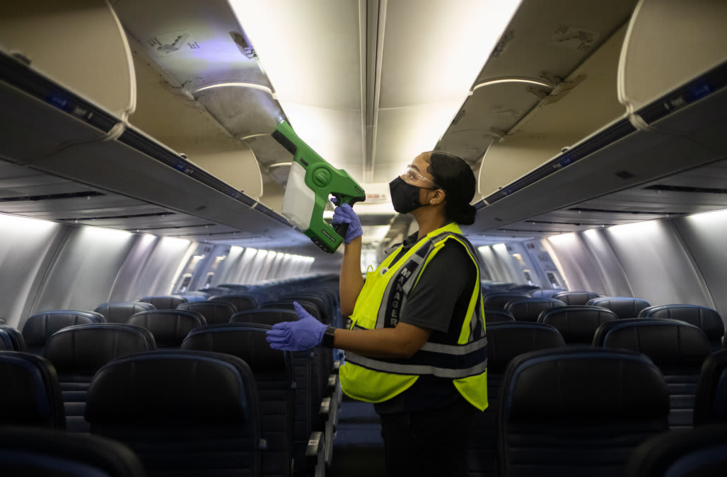 Waiting for aid: U.S. airline workers 'pawns' in stimulus battle