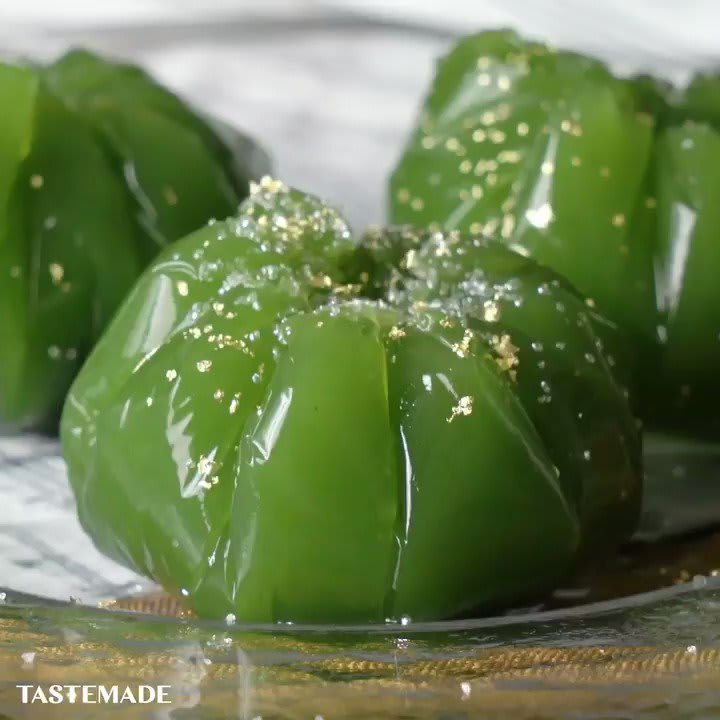 If you love matcha, these bite-size jellies were made for you.