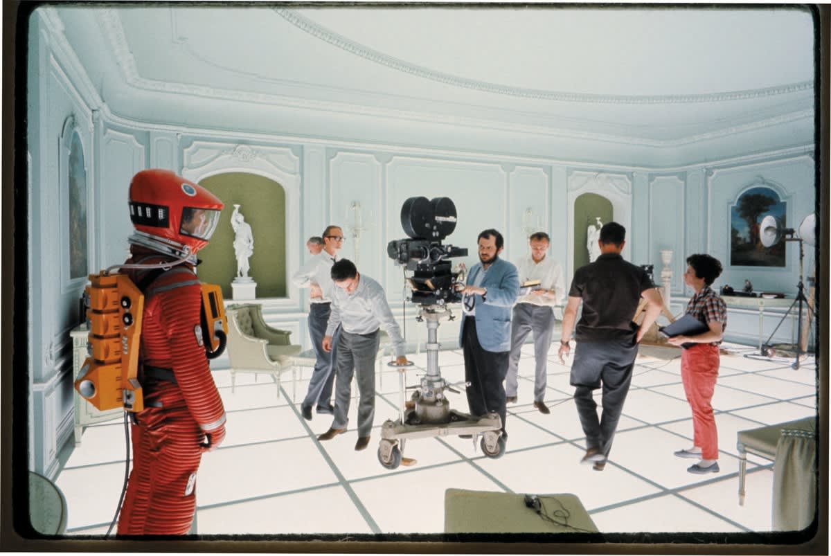 Stanley Kubrick on the set of 2001: A Space Odyssey (1968) 🎥