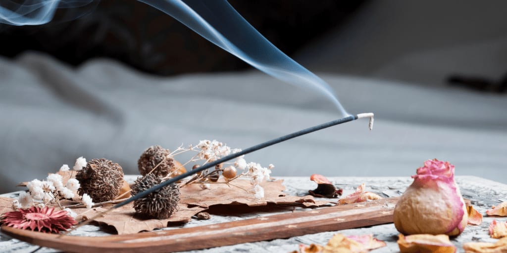 The Benefits Of Incense For Your Physical & Psychological Well-Being