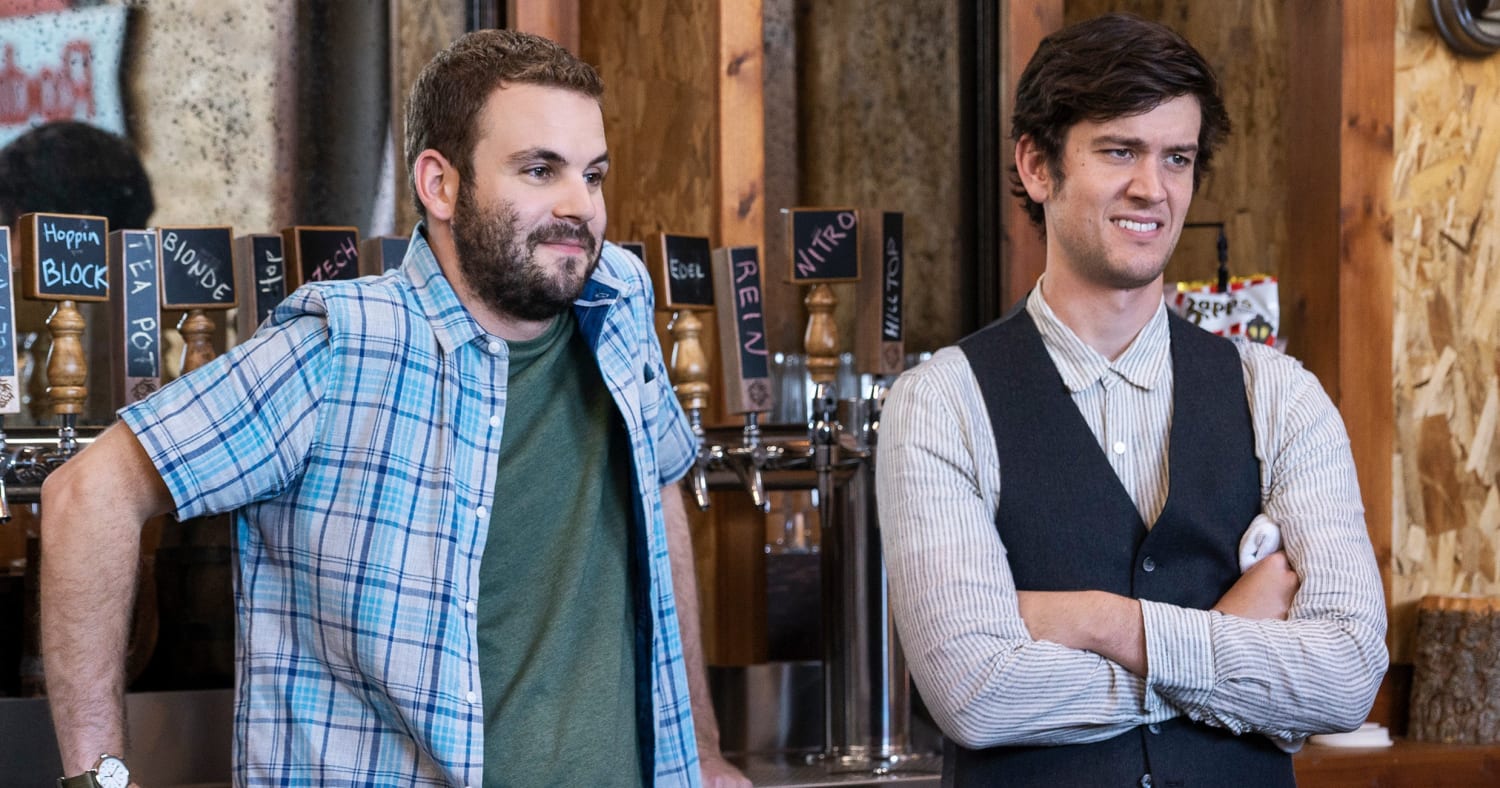 A Guide To The Bros & Non-Bros In Netflix's 'Brew Brothers'