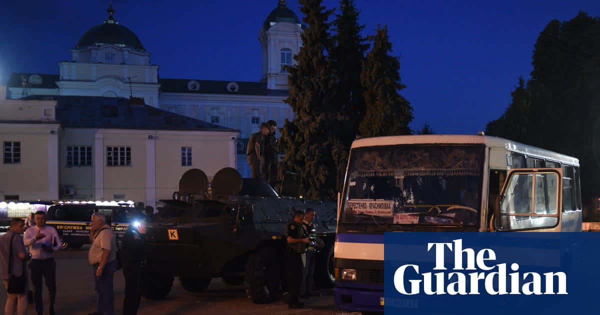 Hostage siege ends after Ukrainian president endorses Joaquin Phoenix film