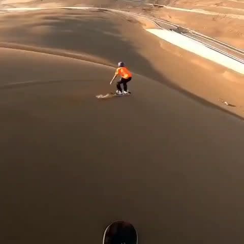The way he smoothly surfs the sand