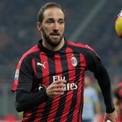 Rumours: Chelsea close in on Higuain signing from AC Milan