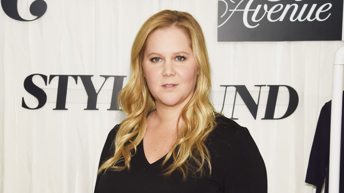 The Food Network gives Amy Schumer a quarantine cooking show