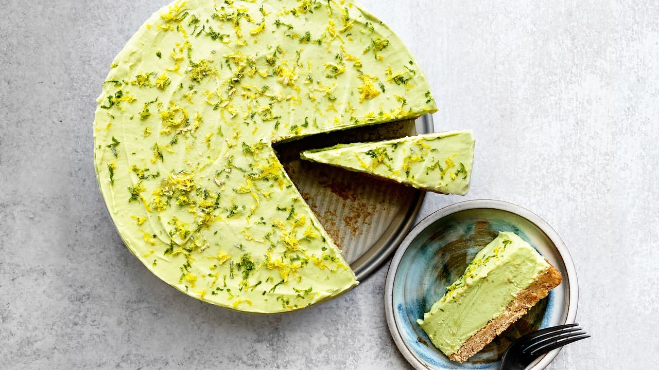 Avocado Cheesecake is the Quick and Easy (and Very Green) Recipe You Need This Week