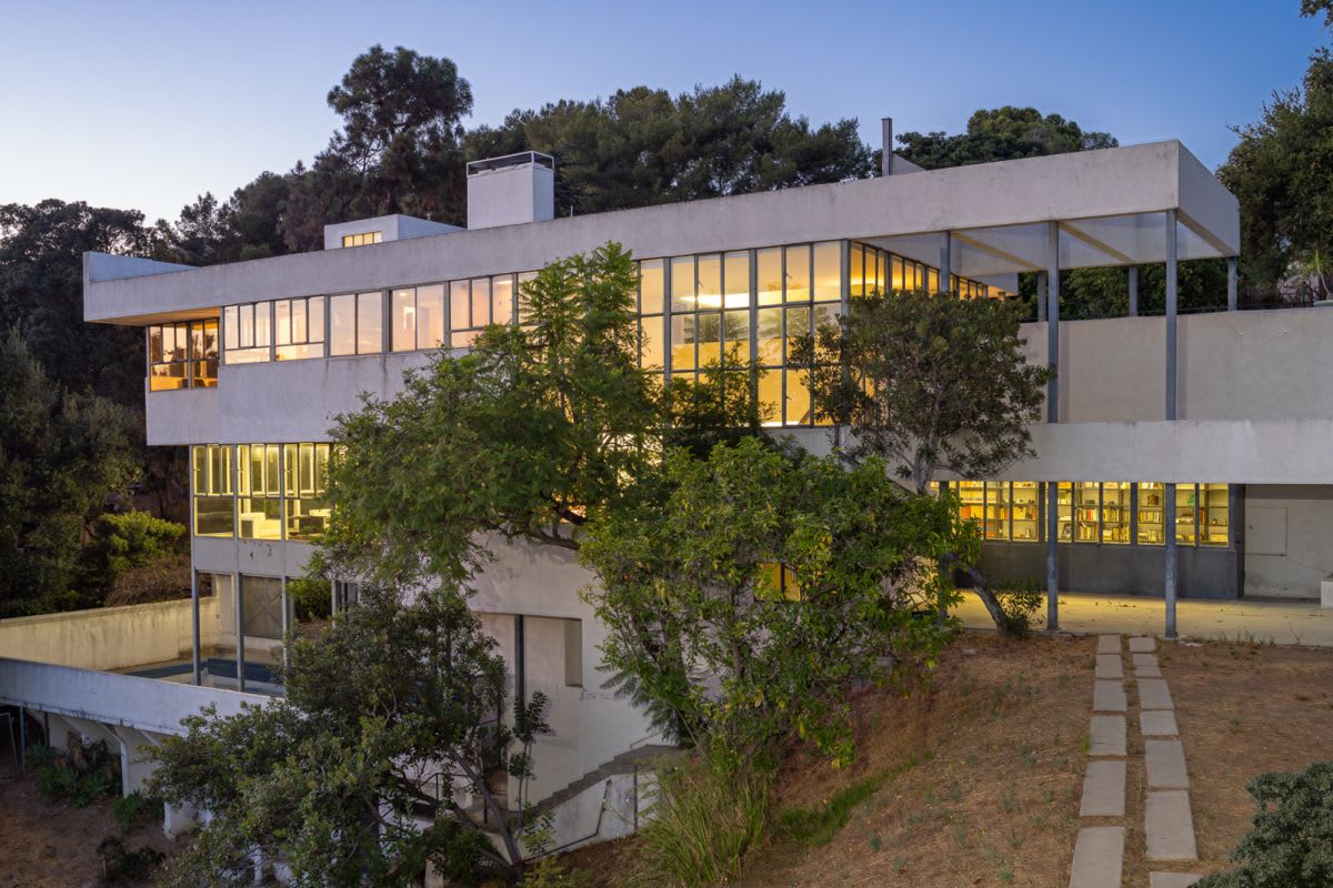 Remarkable modernist houses for sale in Los Angeles