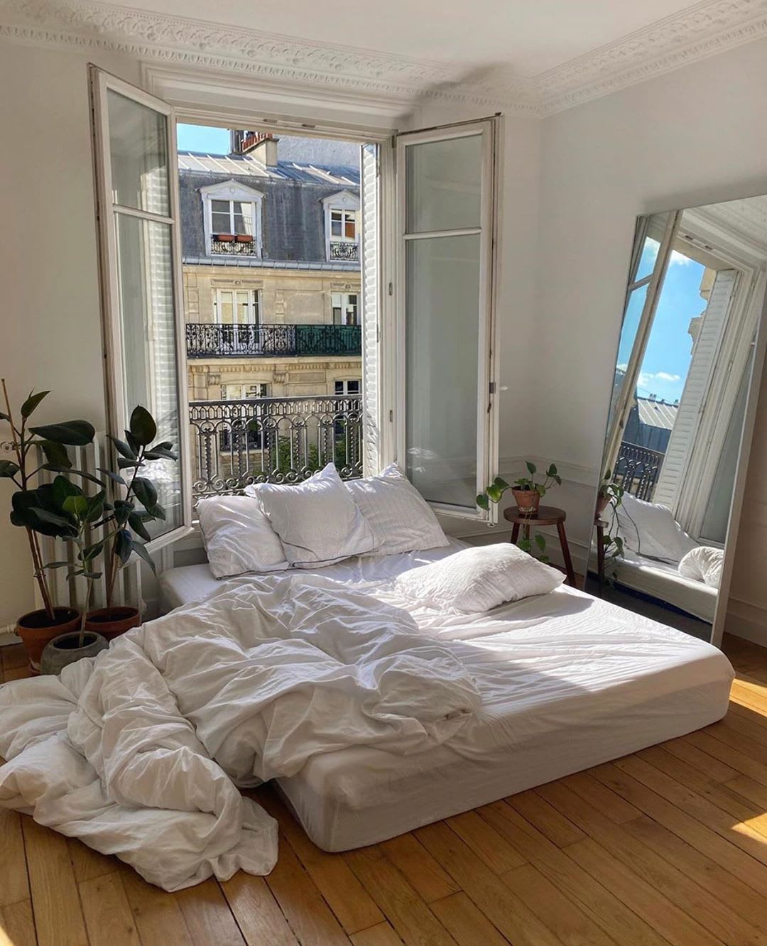 Bedroom in Paris