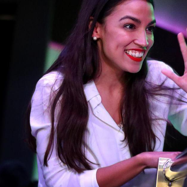 Rep. Ocasio-Cortez is going to teach Democrats how to be more popular on Twitter