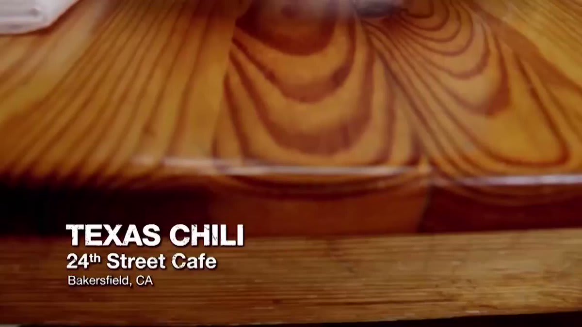 Is the best Texas-style chili actually served... in California? On tonight's episode of BestThingIEverAte, Martha Stewart, Ali Khan and other stars talk about their favorite lunch spots. Tune in tonight at 9pm ET.