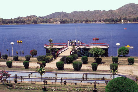 Mansar lake is one of the famous picnic spot near Jammu city