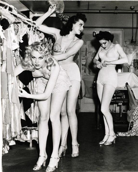 The Earl Carroll Vanities Burlesque show dancers backstage c. 1940’s.