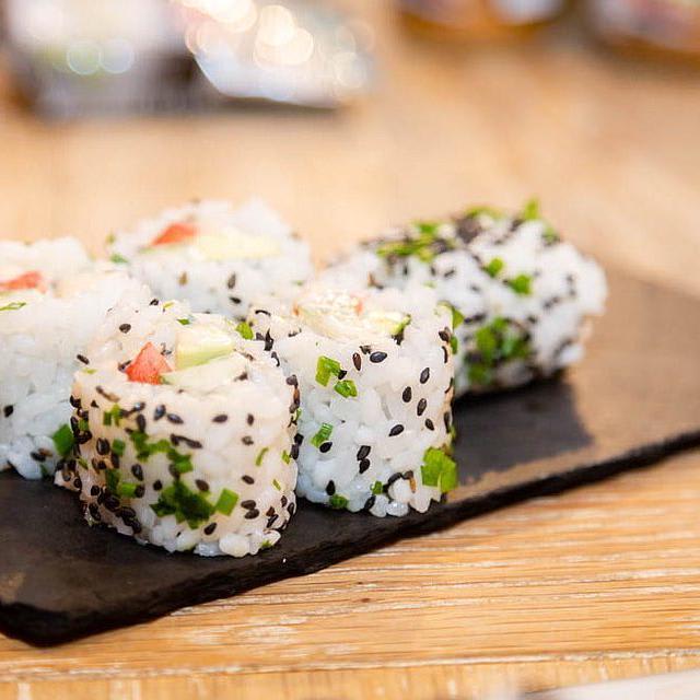 The Avenue Cookery School: Vegan Sushi & Cocktails in London