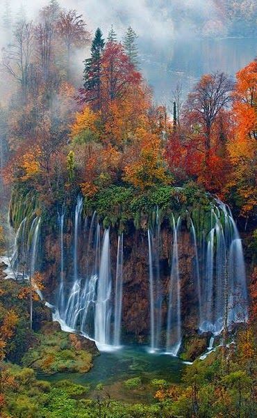 beautifulpics on Twitter | Nature, Beautiful waterfalls, Beautiful landscapes