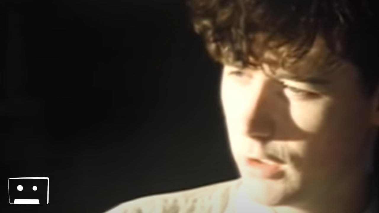 The Jesus And Mary Chain - April Skies (Official Music Video)