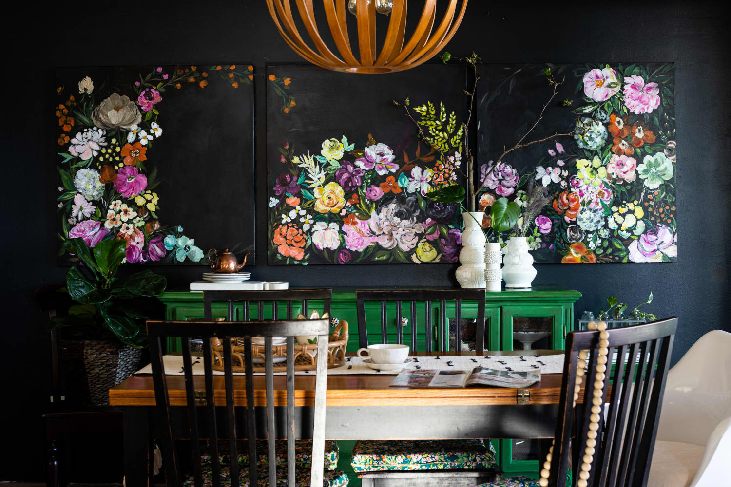 This Arizona Home Is Filled With Utterly Fantastic Hand-Painted Florals