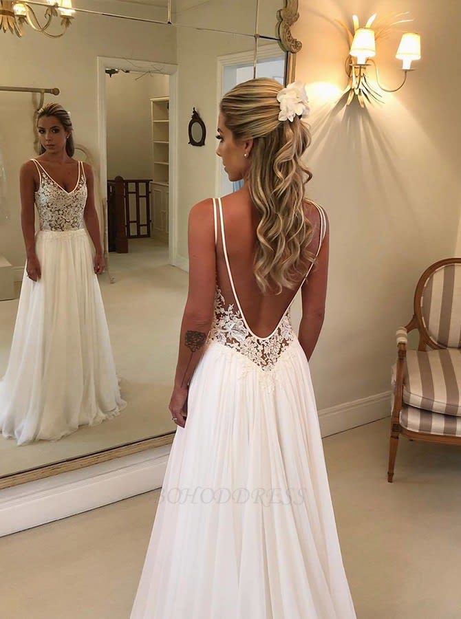 Beach A-Line Floor-Length V-Neck White Wedding Dress with Lace Backless