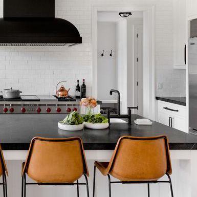 Inspiring Ideas for Crafting a Classic Black and White Kitchen