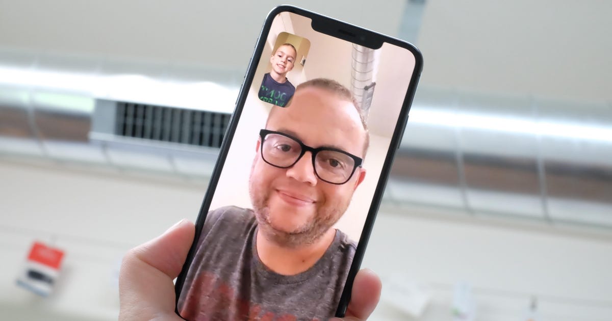 How to make iPhone video callers look you in the eye