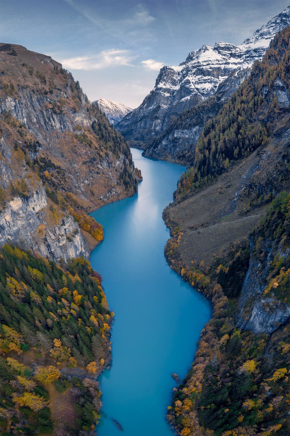 Alpine Lake in Switzerland IG @holysh0t