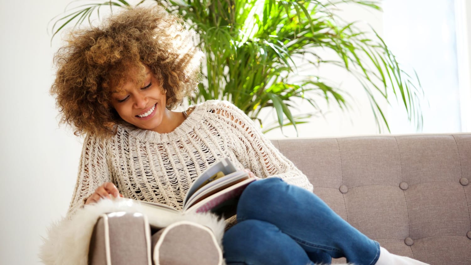 Reading Makes People Feel Happier and Smarter, According to New Poll