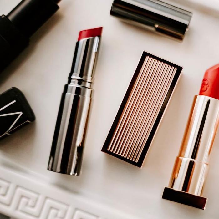 BEST RED LIPSTICK FOR YOUR SKIN TONE