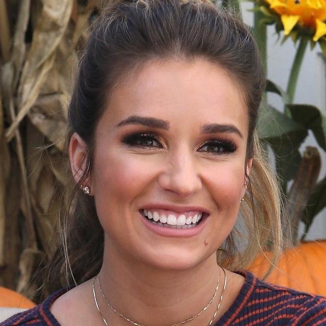 Jessie James Decker Doesn't Care What Critics Think About Her Drinking While Breastfeeding