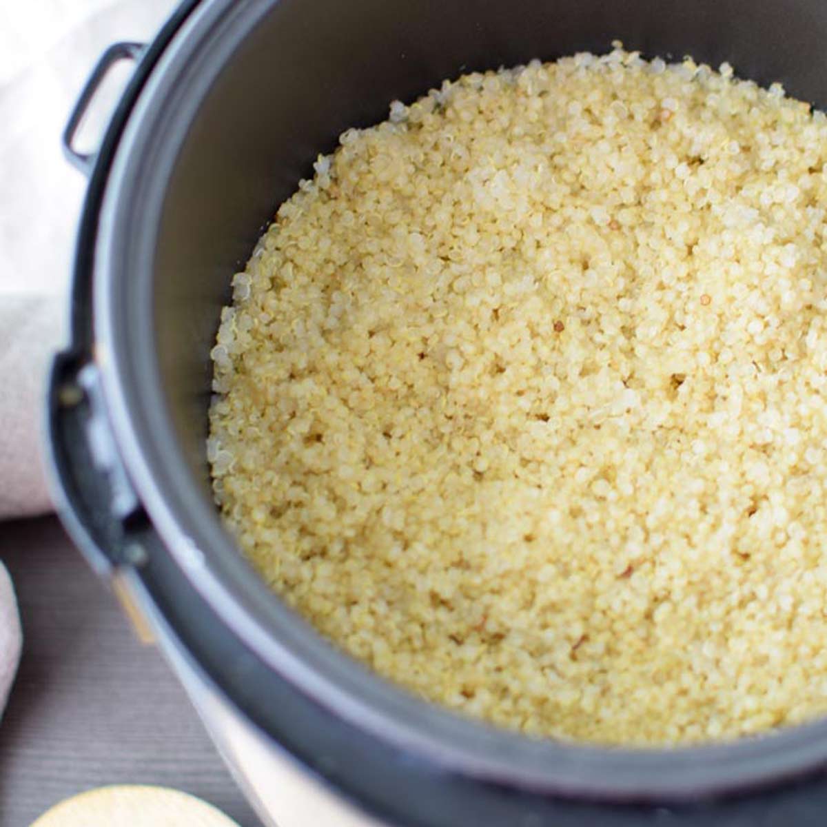 20-Minute Rice Cooker Quinoa Recipe