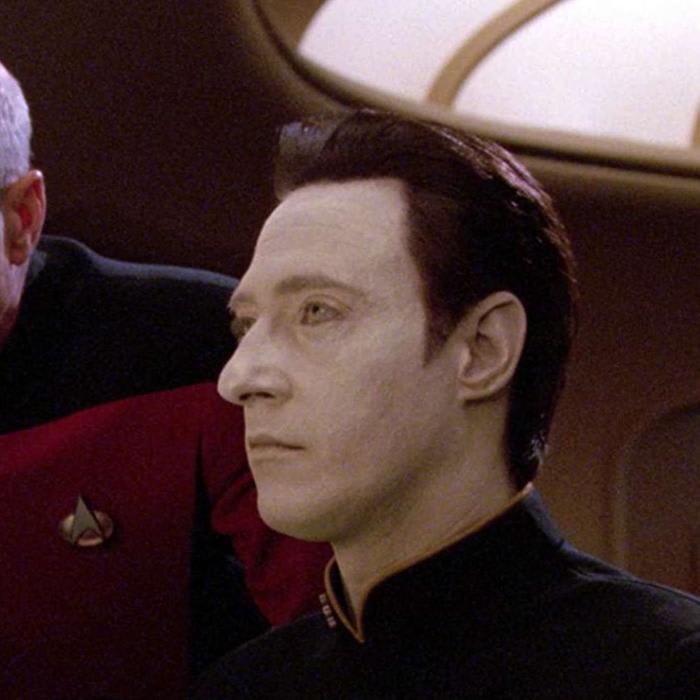 10 Tantalizing Tidbits About Star Trek: The Next Generation