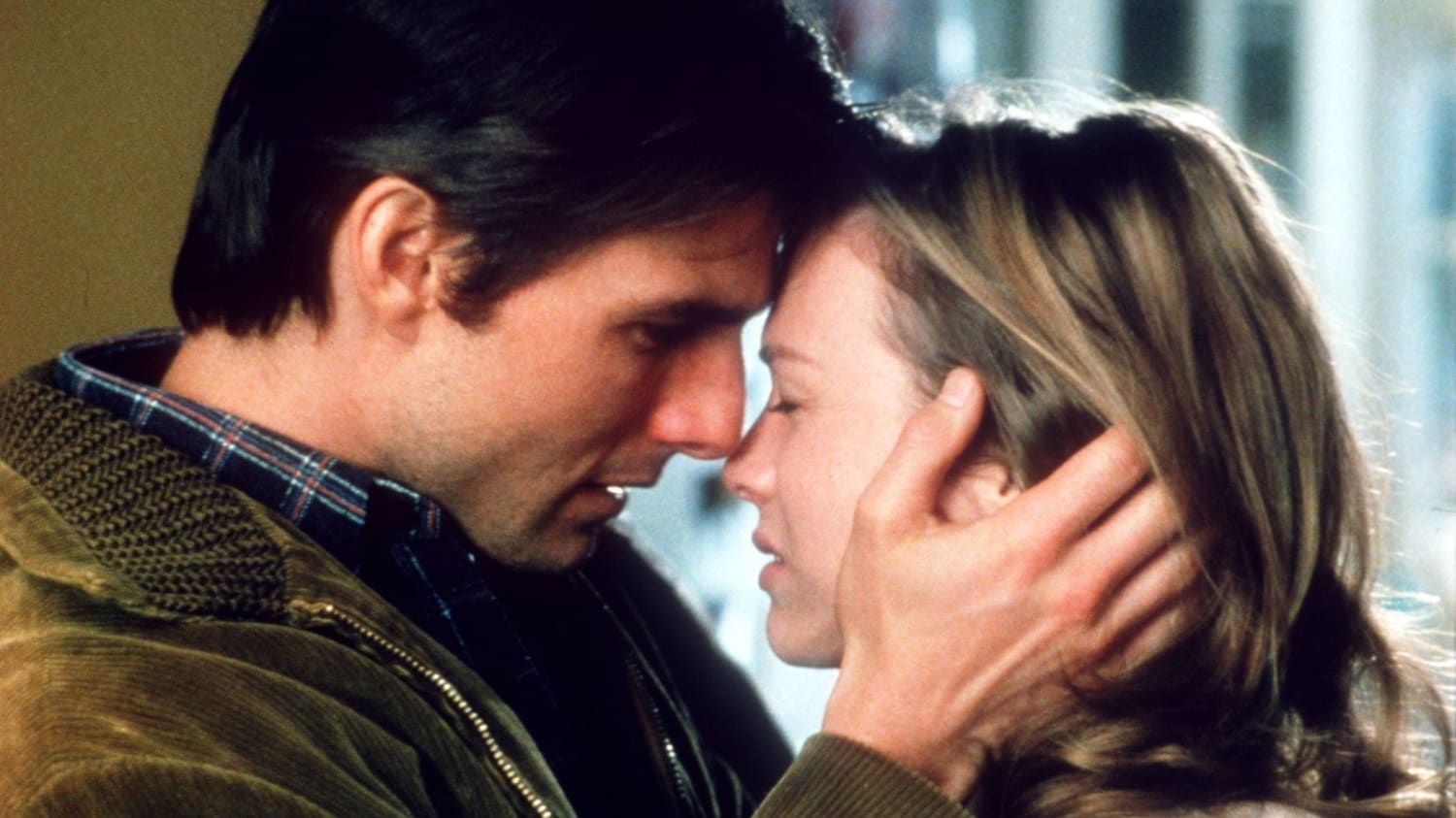Renee Zellweger gives 'Jerry Maguire' co-star Tom Cruise a shout-out at the SAG Awards