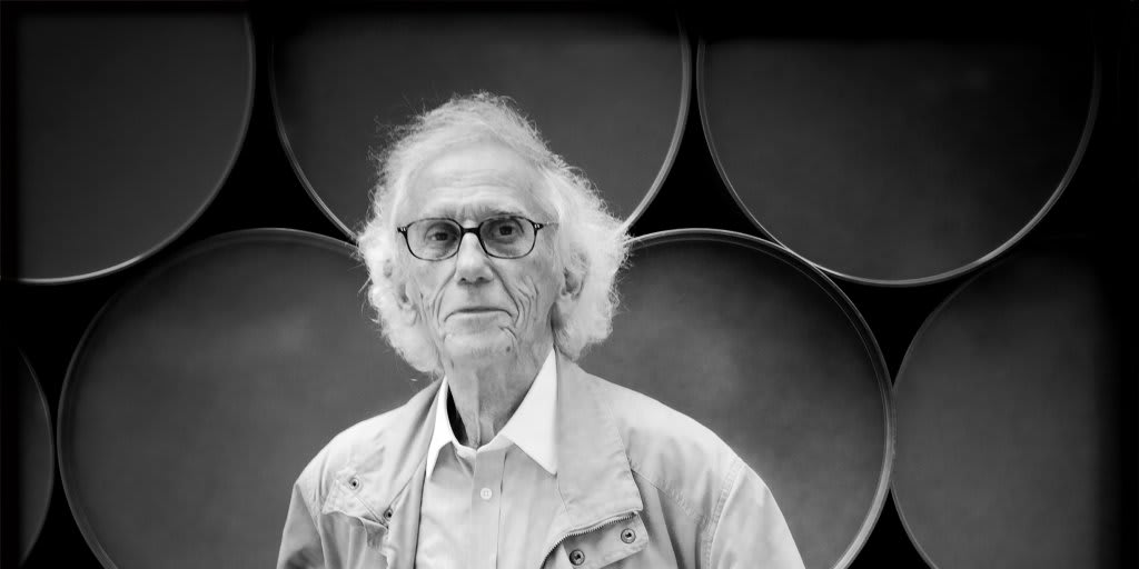 Christo, Belgian Artist Known for Massive, Fleeting Fabric Displays, Dies at 84