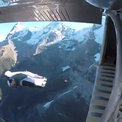 Just when we thought daredevils couldn’t get any more risky, these two flyers have shocked the world. Fred Fugen and Vince Reffet are wingsuit flyers who jumped off a mountain in Switzerland, and, using incredible planning and measurements, “landed” in a moving plane. 2017