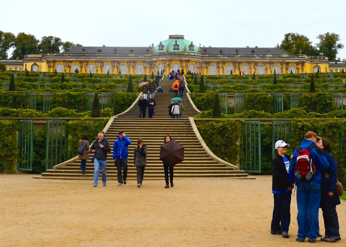 Why Sanssouci Palace in Potsdam is the ultimate retreat?
