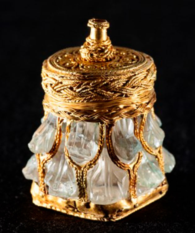 Researchers have restored a medieval artifact discovered in western Scotland in 2014. The object is a Roman-era rock crystal jar that was decorated with gold thread wrapped in a leather pouch lined with silk imported from Asia and buried around A.D. 900.