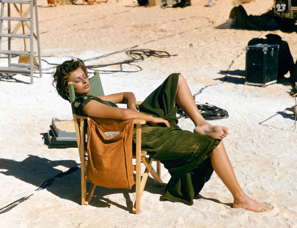 Sophia Loren en été en 15 clichés solaires