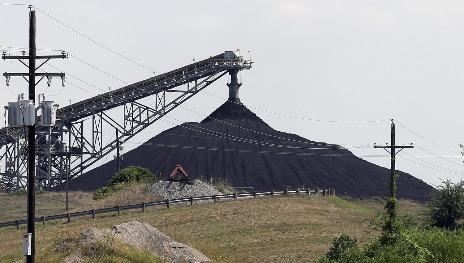 GOP senators want coal to get U.S. bailout money