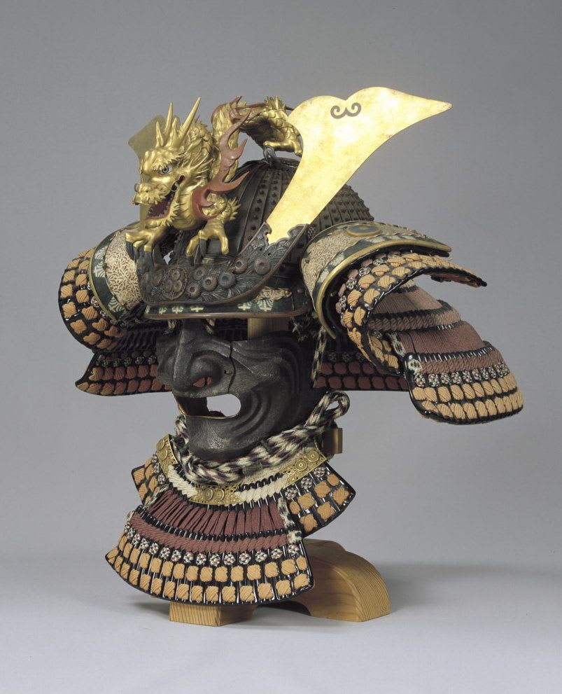 Dō-maru style kabuto with a medieval revival style. Edo period, 19th century, Tokyo National Museum