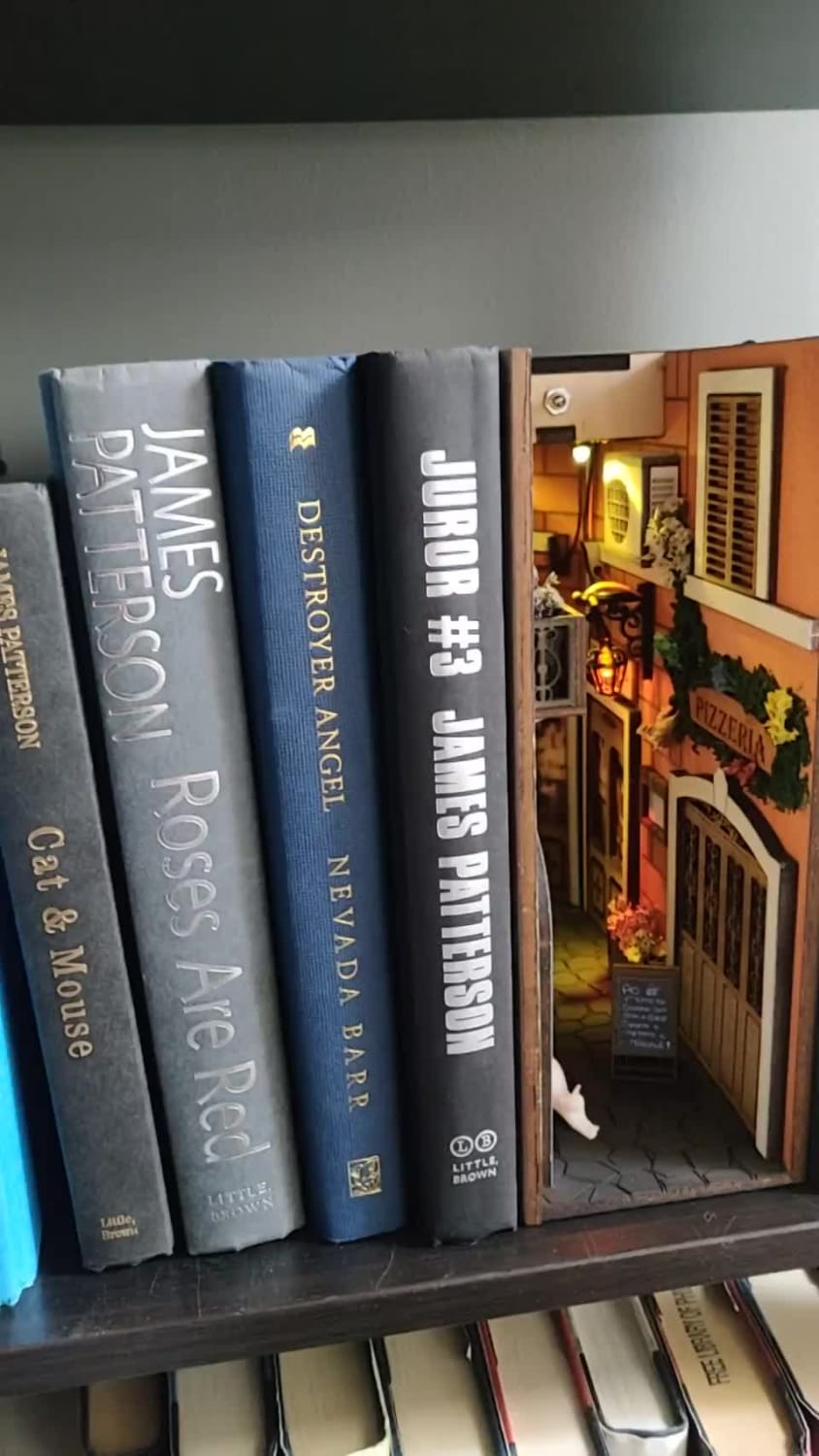 I make miniAlley on Bookshelf. This is one of my favorite: the Italy miniAlley .