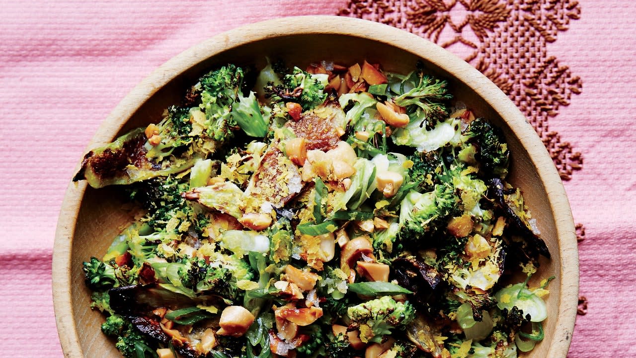 The Peanutty Broccoli Side That'll Make You Want to Eat More Broccoli