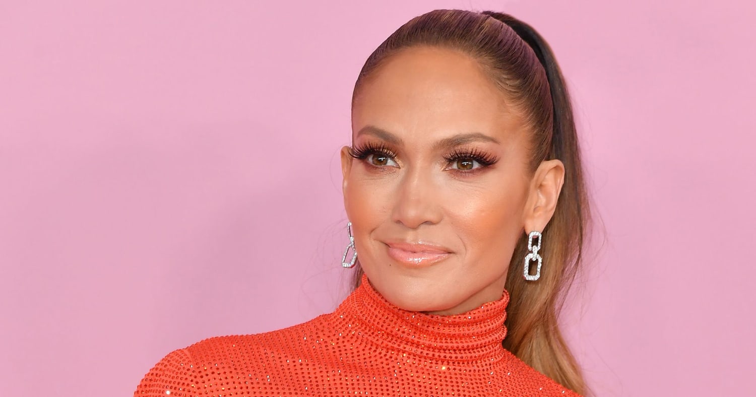 Photographic Proof That J.Lo Is The Ultimate Beauty Icon