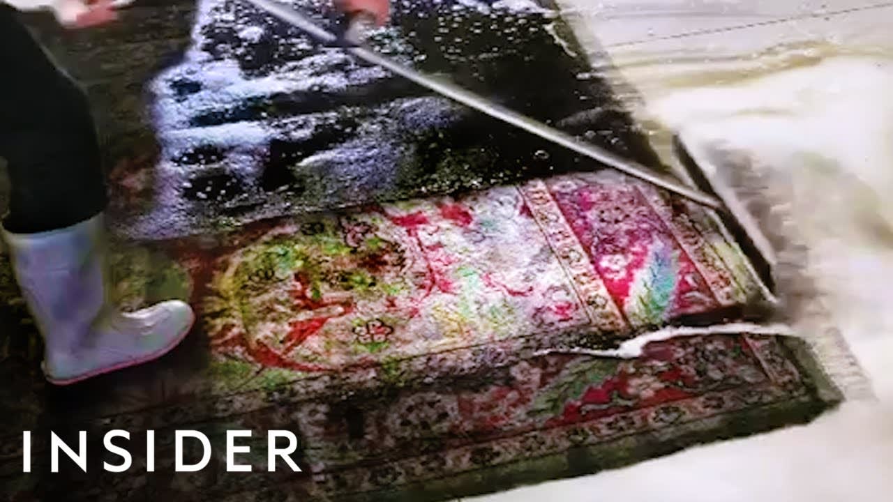 How The Dirtiest Rugs Get Professionally Cleaned