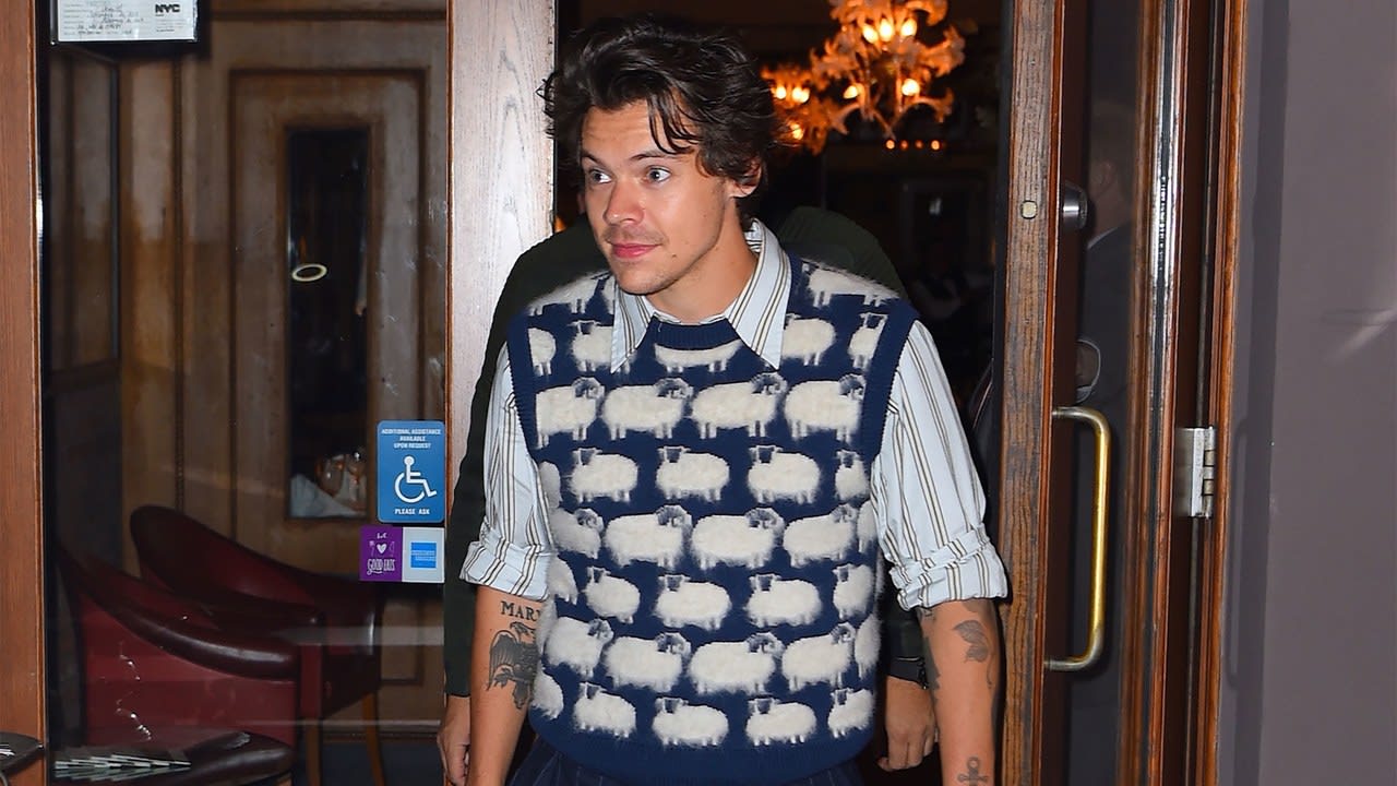 Harry Styles Performed the Outfit Achievement of a Lifetime
